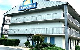 Days Inn Charlotte Northlake